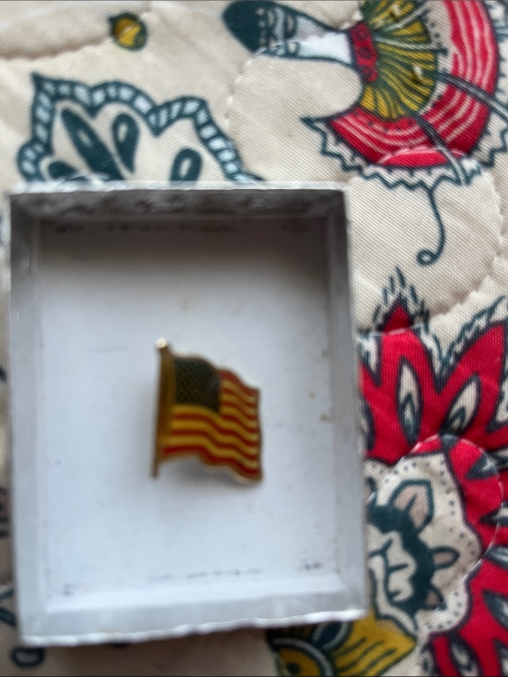 American Retro Red, Gold and Blue American Flag Lapel Pin